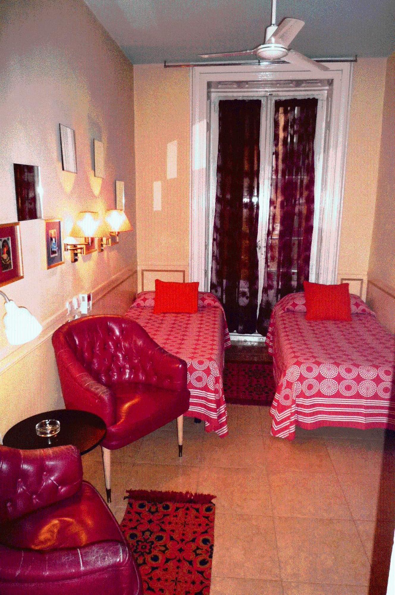 Hostal La Fontana Madrid Buitenkant foto