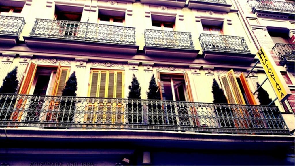 Hostal La Fontana Madrid Buitenkant foto