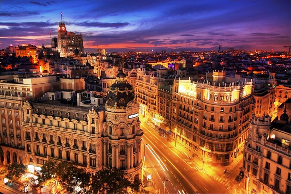 Hostal La Fontana Madrid Buitenkant foto