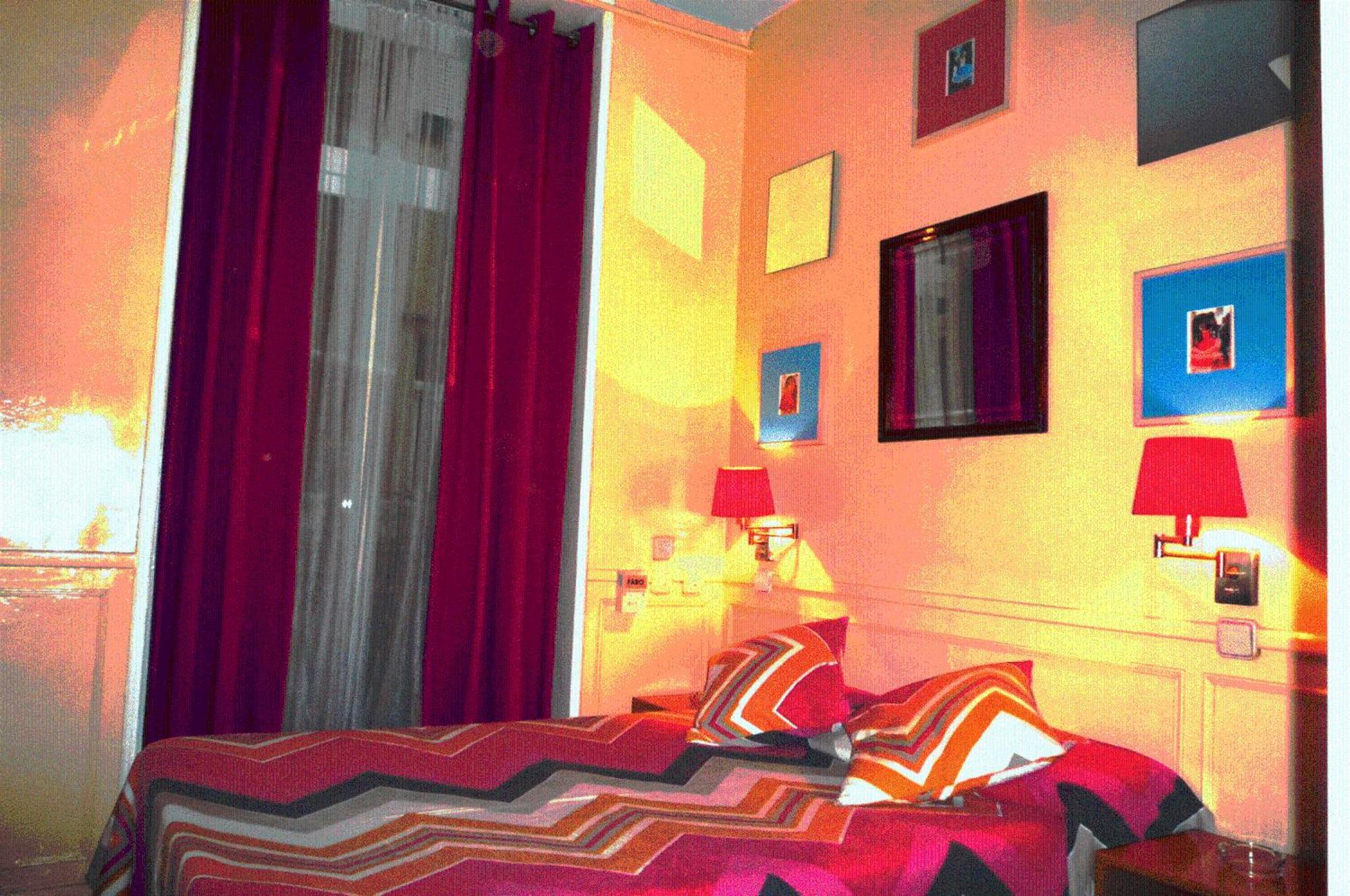Hostal La Fontana Madrid Buitenkant foto